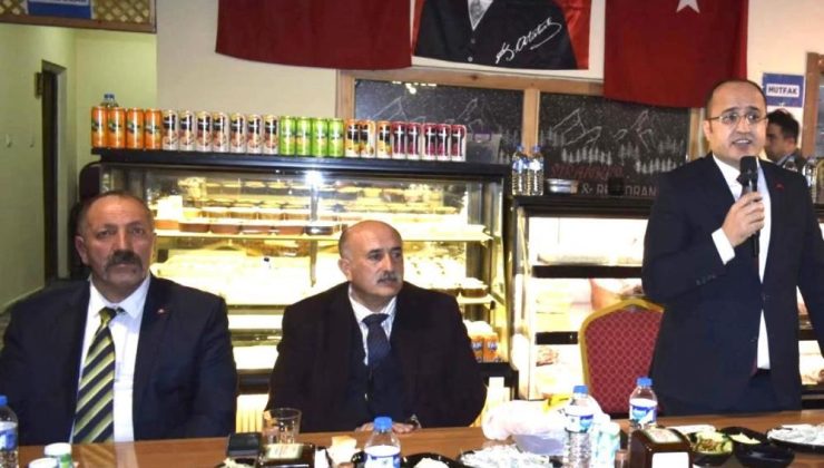 Şenkaya’da muhtarlardan birlik beraberlik gecesi!