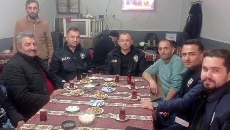 Kavga ihbarına gittiler, çay ikramıyla karşılandılar!