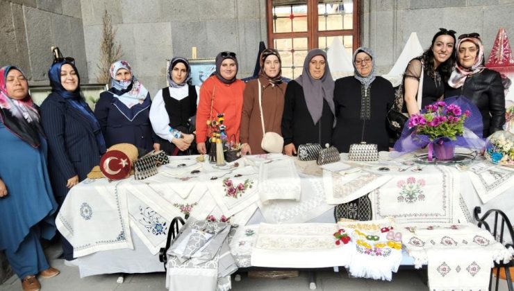 El emeklerini sergilediler!