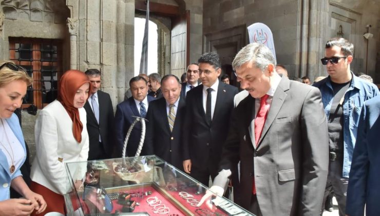 Tarihi Çifte Minareli Medrese’de ‘Hayat boyu öğrenme haftası’ etkinliği!
