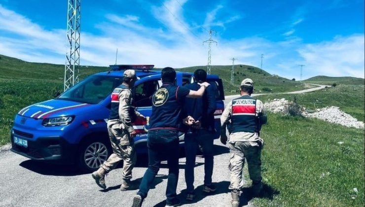 Aranan şahıslar Jandarmadan kaçamadı!