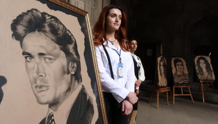 Yeşilçam filmlerinin unutulmaz isimlerinin portrelerini çizdiler!