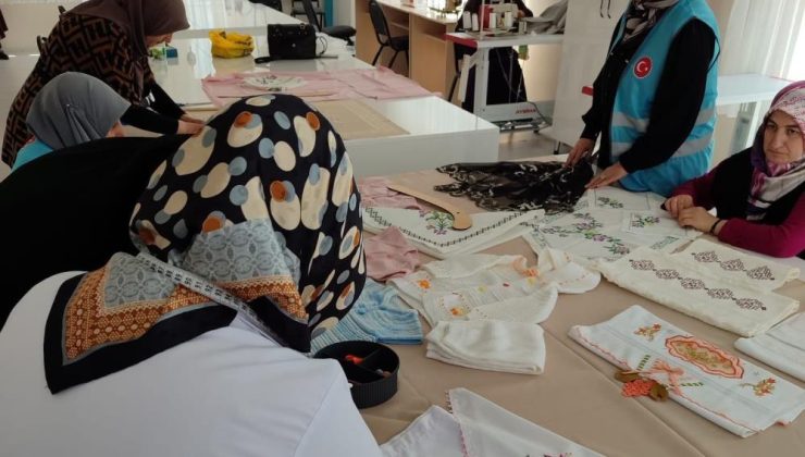 Erzurum’da “İyilik Atölyeleri” gönüllere dokunuyor…