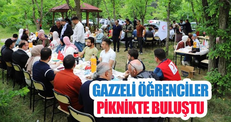 Gazzeli öğrenciler piknikte buluştu