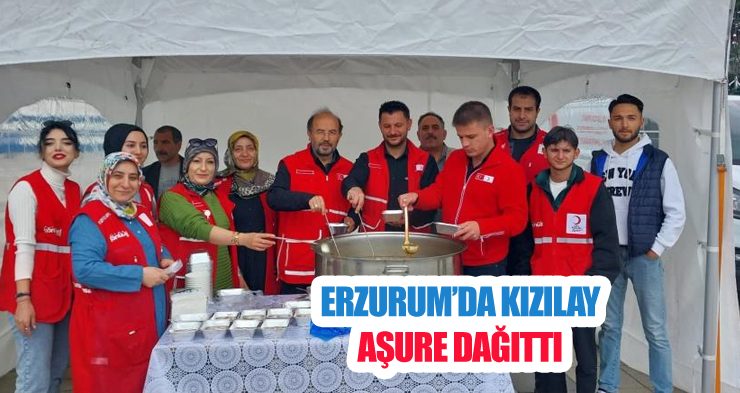 Kızılay aşure dağıttı