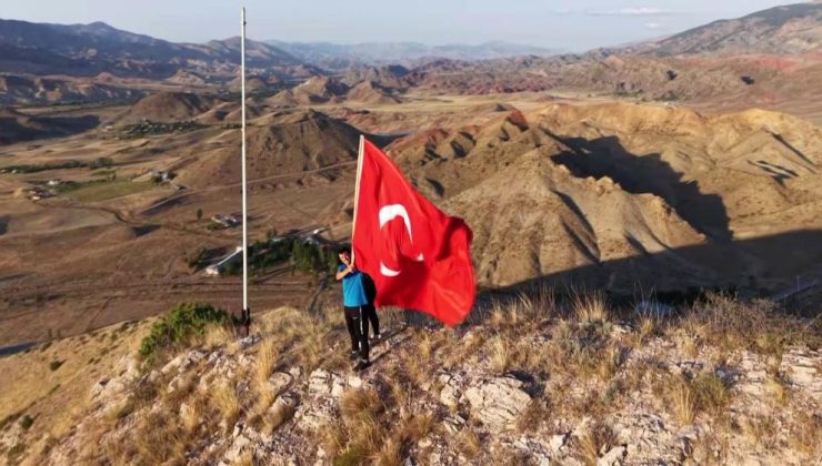 Duygulandıran bayrak sevdası!