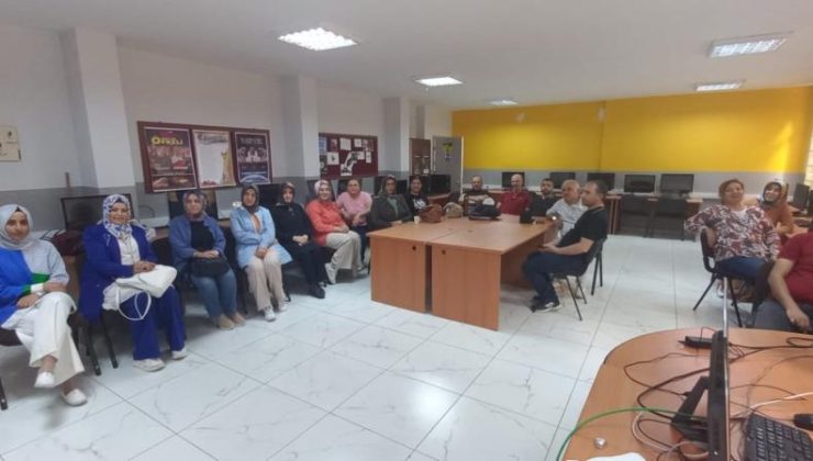 Öğretmenlere SAHA Sağlık Elçileri Akademi Eğitimi..