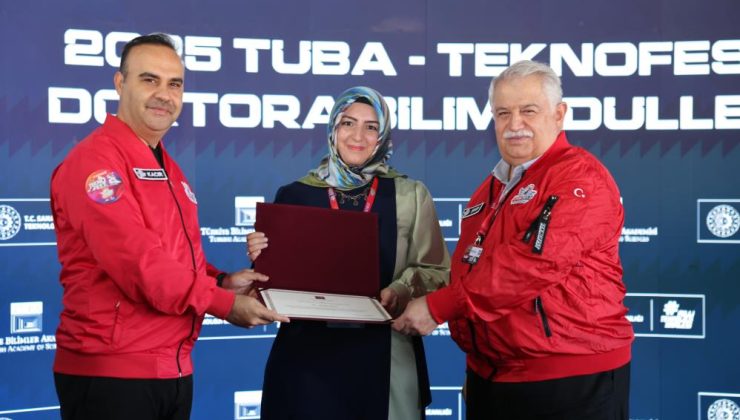 Atatürk üniversitesi doktora öğrencisi Dr. Habibe Güneş, Tüba-Teknofest doktora bilim ödülünün sahibi oldu..