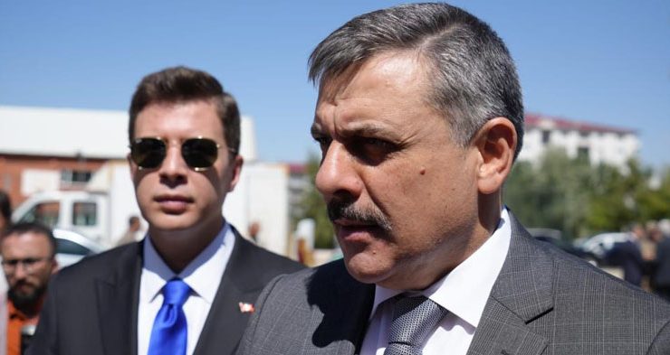 Erzurum Valisi Çiftçi’den göçük açıklaması: “2 çocuk hayatını kaybetti, annenin durumu ağır”