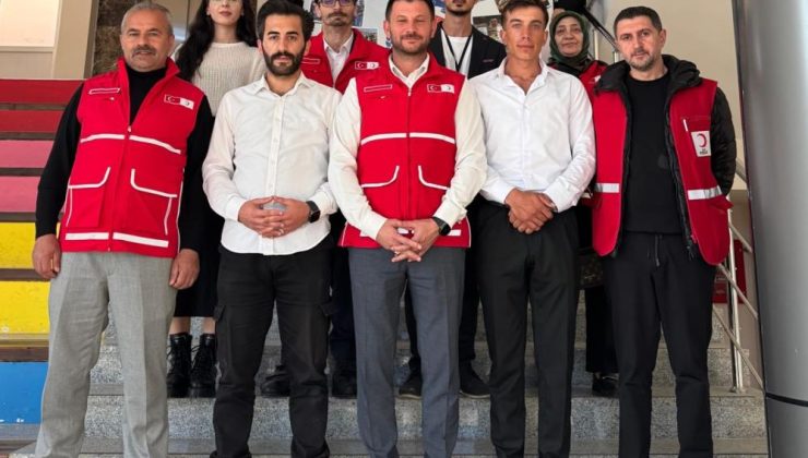 ETÜ öğrencilerinden anlamlı destek: “Gazze’ye nefes ol” kampanyasıyla Kızılay’a bağış…