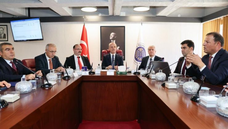 YÖK Başkanı Prof. Dr. Erol Özvar, Atatürk Üniversitesi Senato toplantısına katıldı!…