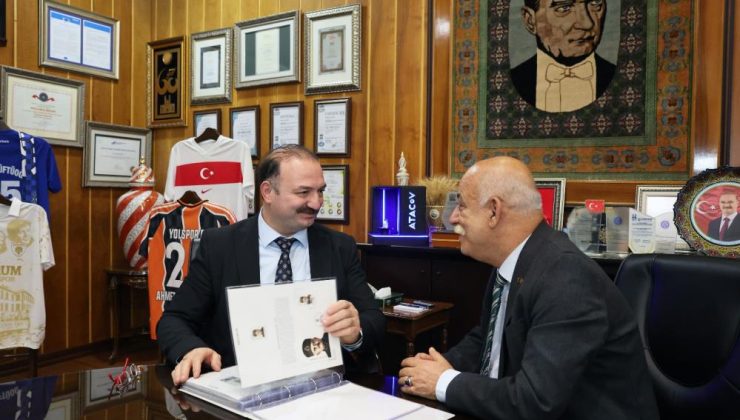 Prof. Dr. Ahmet Nezih Kök’e büyük gümüş madalya!…