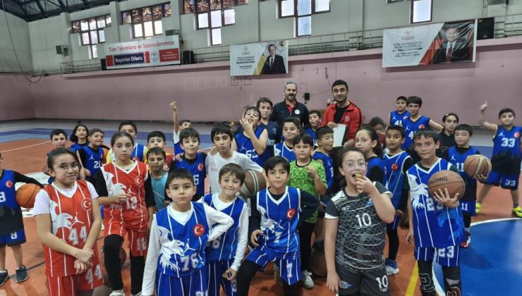 Erzurum GSİM spor salonlarında tatlı antrenman…