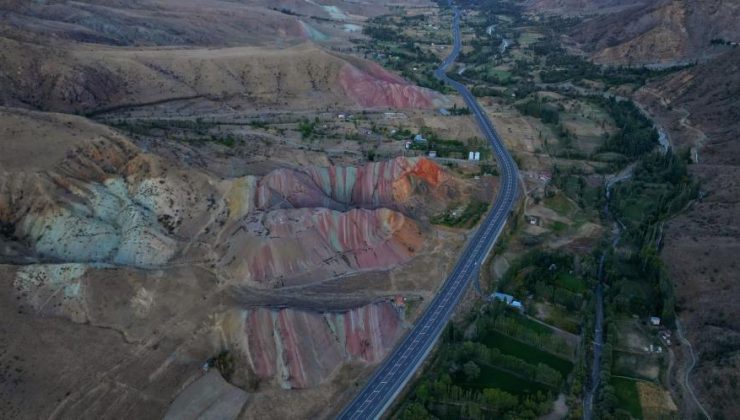 Erzurum’un Oltu ilçesinde doğanın renkli yüzü: Gökkuşağı tepeleri!