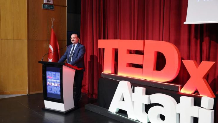 TEDXATATÜRKUNİVERSİTY “Perde” temasıyla katılımcılarla buluştu….