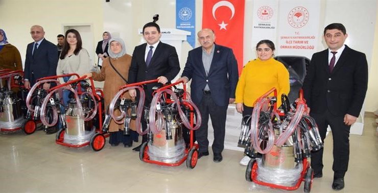 128 yetiştirici süt sağım makinesi ile buluştu!