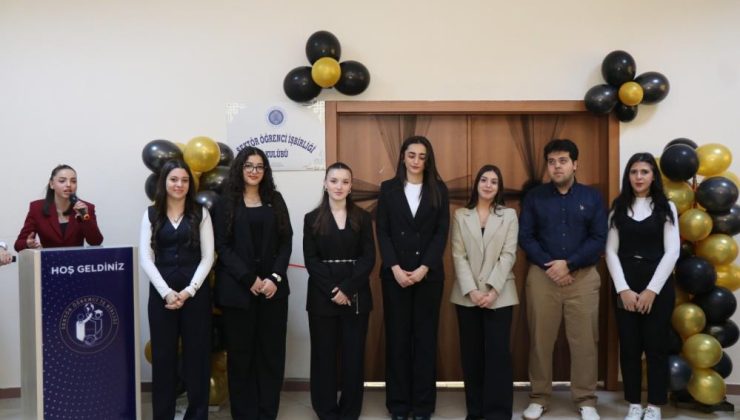 Oltu’da sektör-öğrenci işbirliği kulübü açıldı…