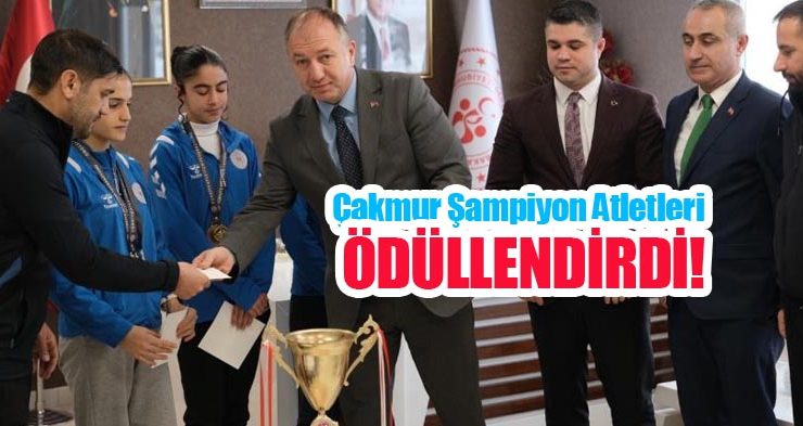Çakmur şampiyon atletleri ödüllendirdi!