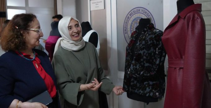 Bir kadının iğnesinden dökülen zarafet..