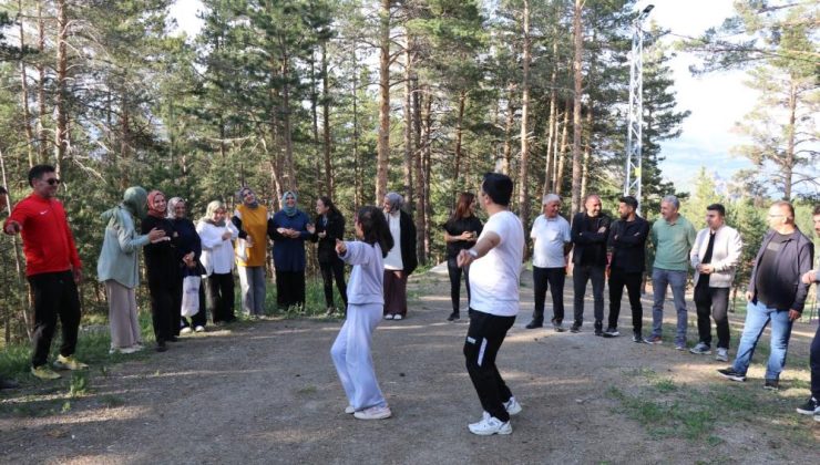 Öğretmenler yıl sonu değerlendirmesini mesire alanında yaptı…