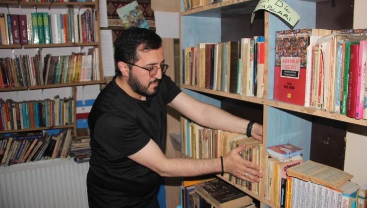 Haydar Aliyev’in danışmanı İrfan Ülkü’nün, özel kaleminin kütüphanesi Erzurum’da bir sahafta çıktı..