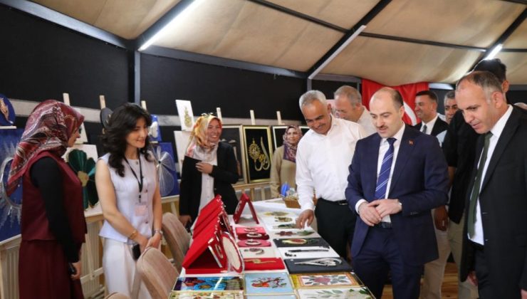 Yıl sonu emekleri görücüye çıktı..