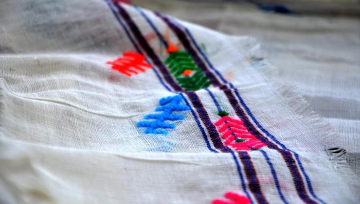 İlmek ilmek yaşatılan bir miras: Karnavas Bezi..