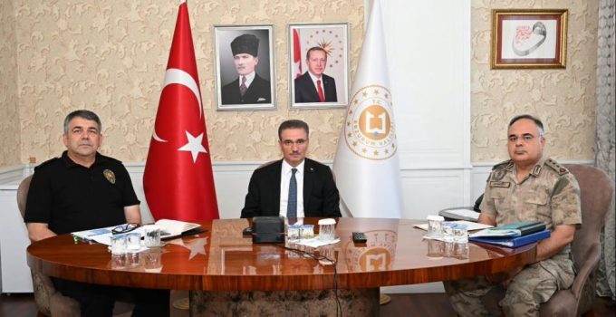 “Terörsüz Türkiye” hedefini konuştular..