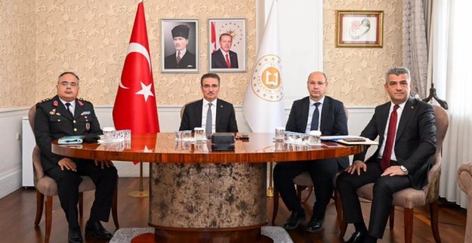 Vali Aydın Baruş, Bakanlar Çiftçi ve Tekin ile “Okul Güvenliği” toplantısına katıldı