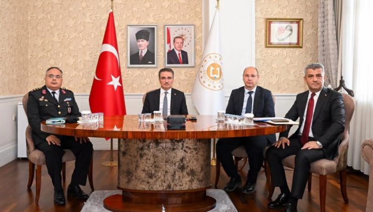 Vali Aydın Baruş, Bakanlar Çiftçi ve Tekin ile “Okul Güvenliği” toplantısına katıldı