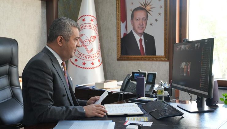 Eğitimde dijital zirve..