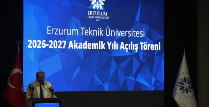 ETÜ’de yeni akademik yıl törenle başladı..